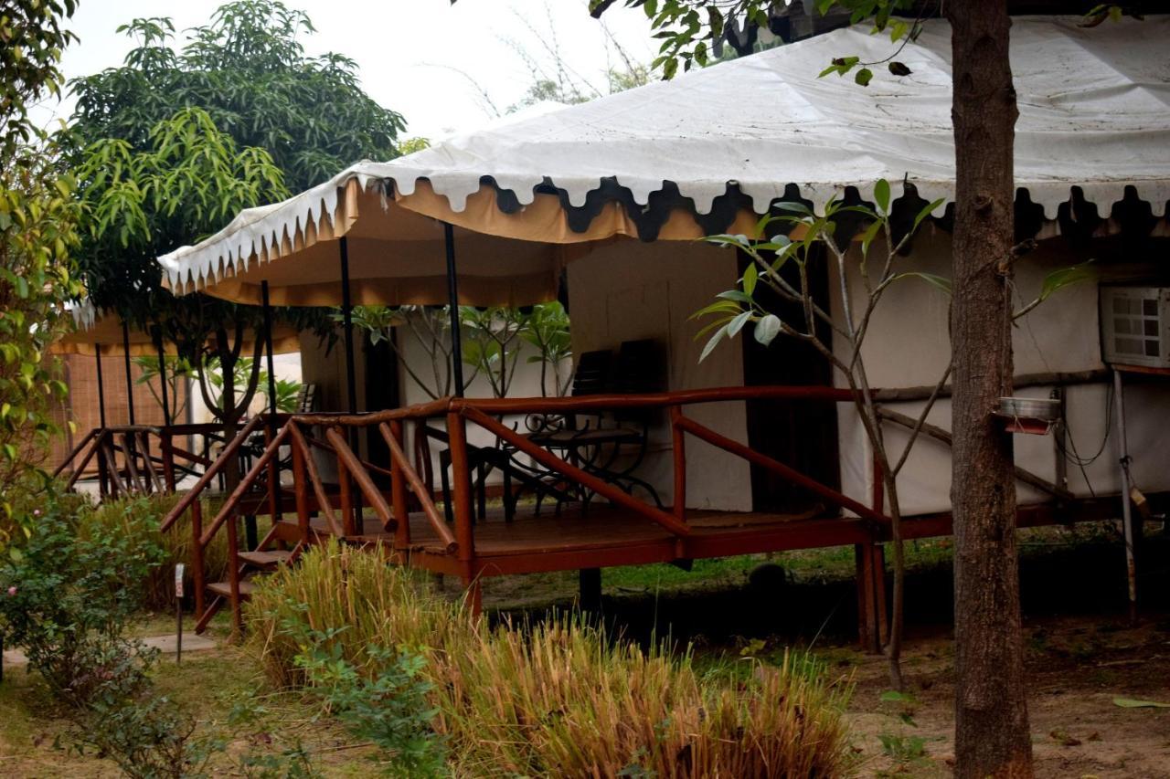 Sultan Bagh Resort By The Sky Imperial 萨瓦伊马多普尔 外观 照片