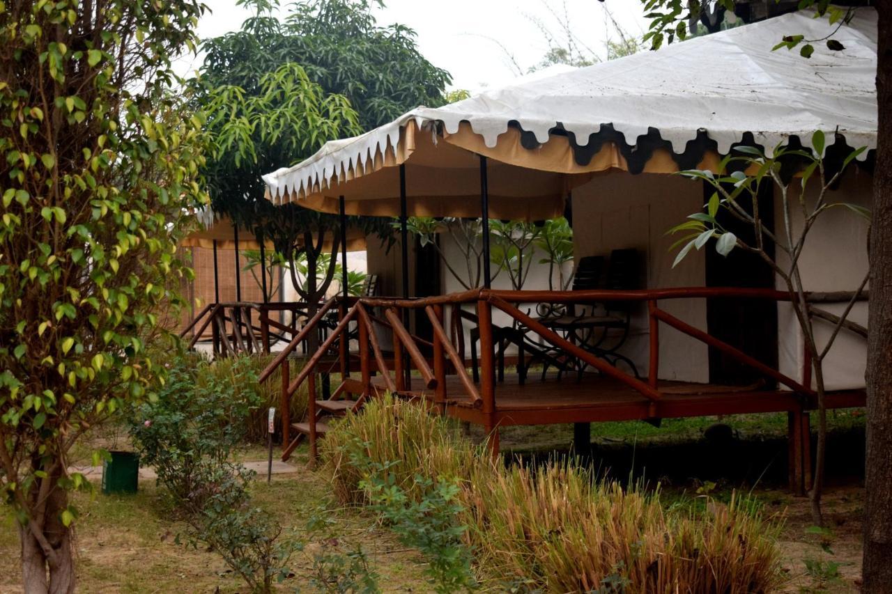 Sultan Bagh Resort By The Sky Imperial 萨瓦伊马多普尔 外观 照片