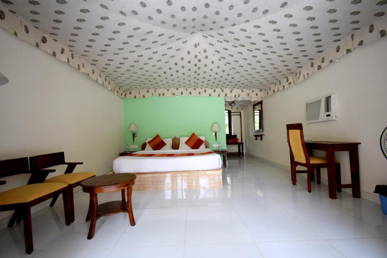 Sultan Bagh Resort By The Sky Imperial 萨瓦伊马多普尔 外观 照片